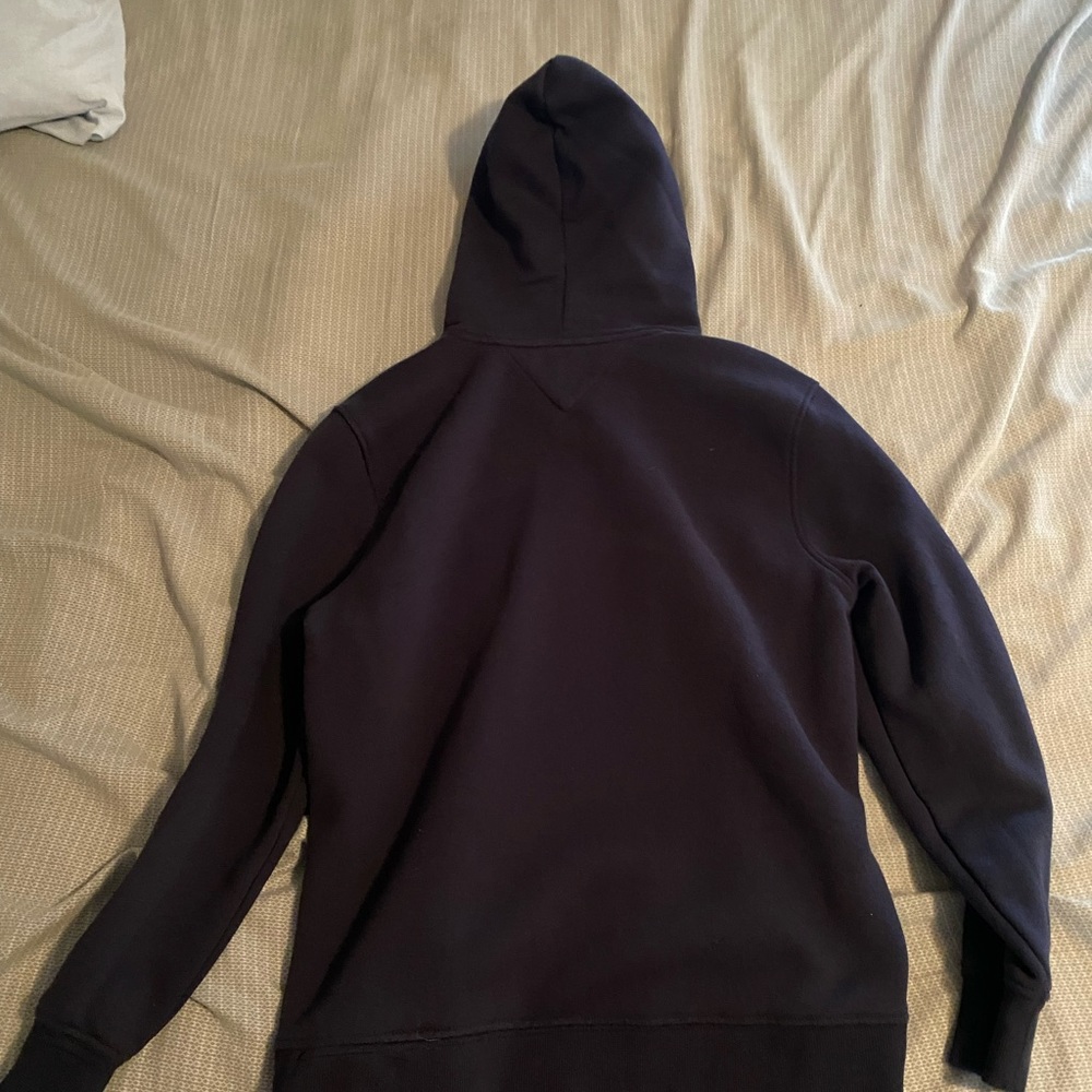 Tommy Hilfiger Large Navy Hoodie - Picture 4 of 4